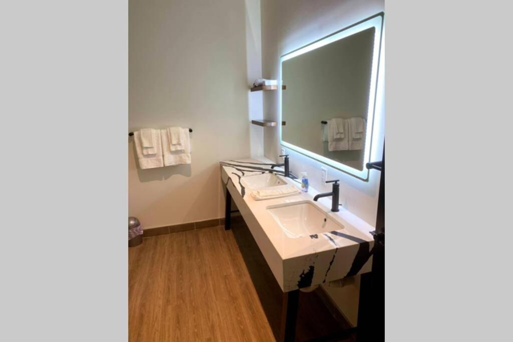 3E-Spacious Close To Pitt/Cmu/Carlow, Sleeps 4 Pittsburgh Buitenkant foto